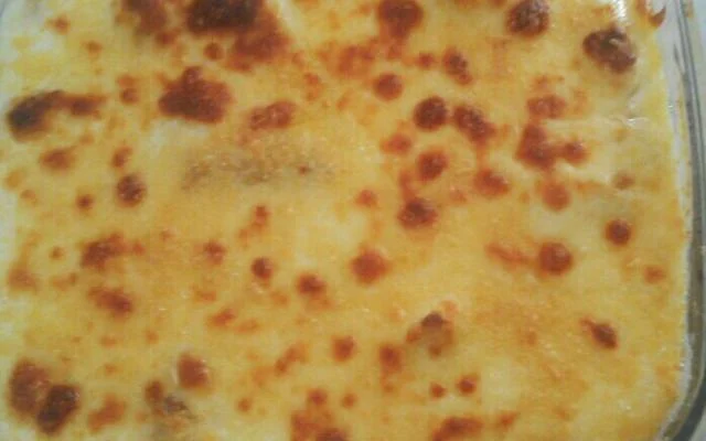 Filé de frango coberto de queijo gratinado vai agradar todo mundo (Créditos: TudoGostoso/Ju Carvalho)